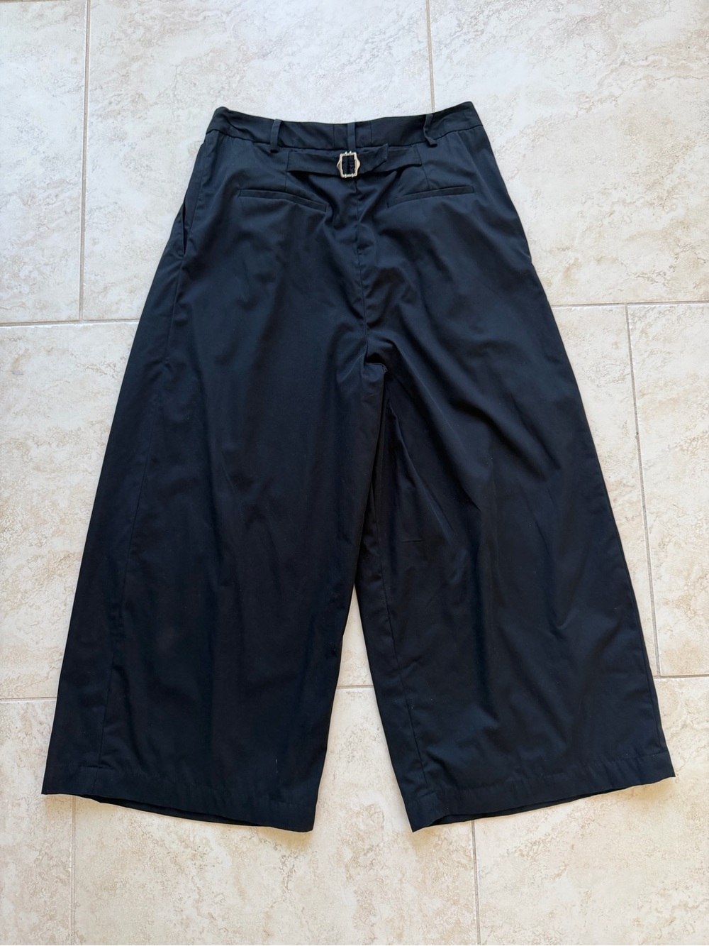 TIBI Bio Twill Triple Pleat Cropped Pant Trendy - Picture 6 of 6